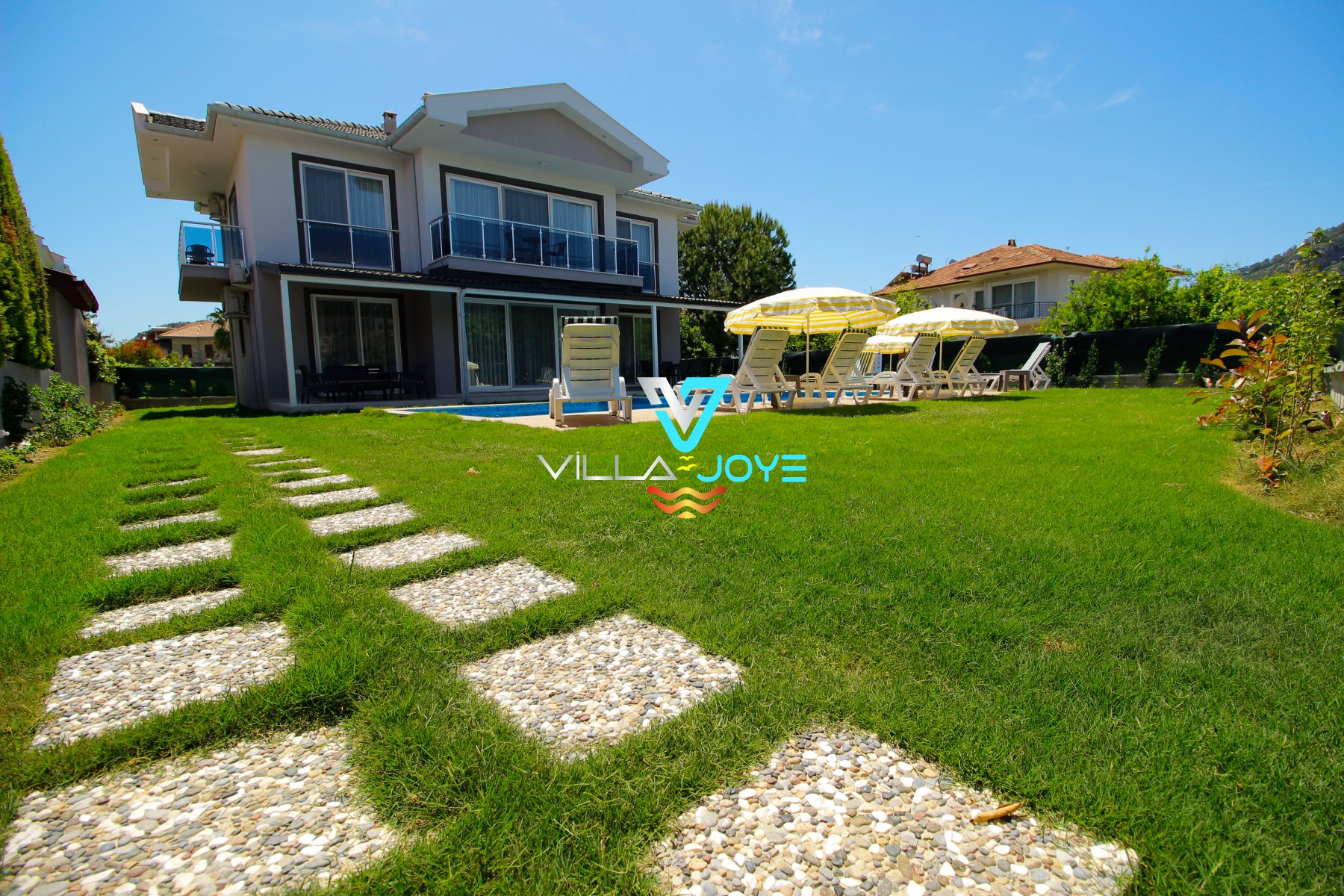 Muğla, Dalyan'da 4 Odalı, 4 Banyolu, 8 Kişiye Kadar Konaklamalı Kiralık Villa - No:1