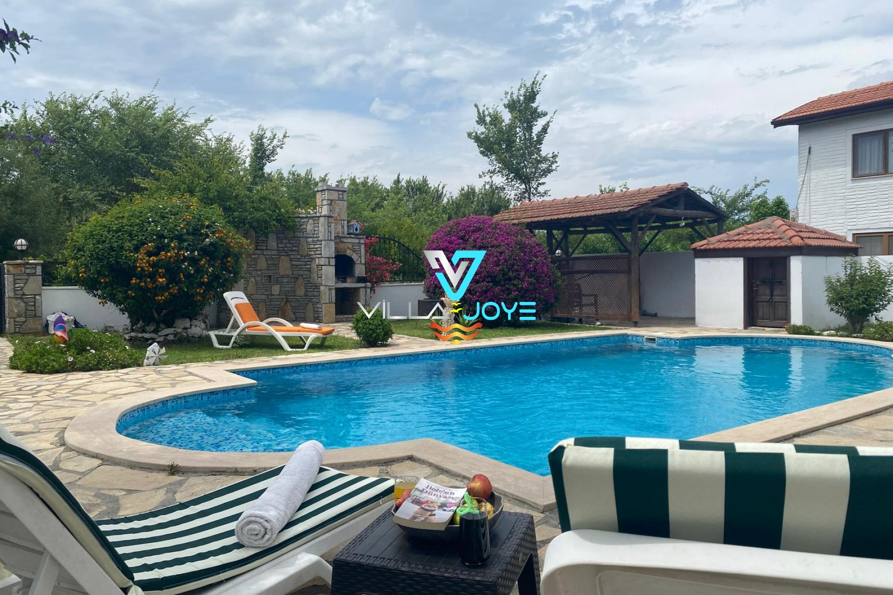 Muğla, Dalyan'da 4 Odalı, 3 Banyolu, 9 Kişiye Kadar Konaklamalı Kiralık Villa - No: 80