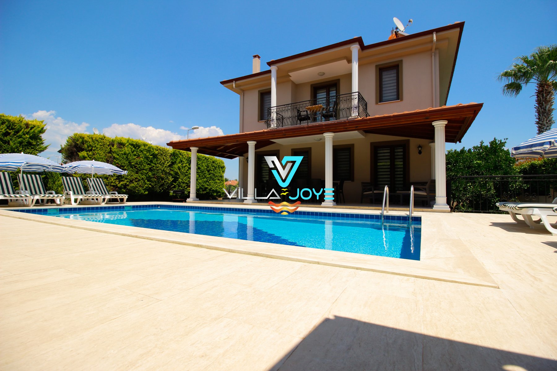 Muğla, Dalyan'da 4 Odalı, 3 Banyolu, 8 Kişiye Kadar Konaklamalı Kiralık Villa - No: 81
