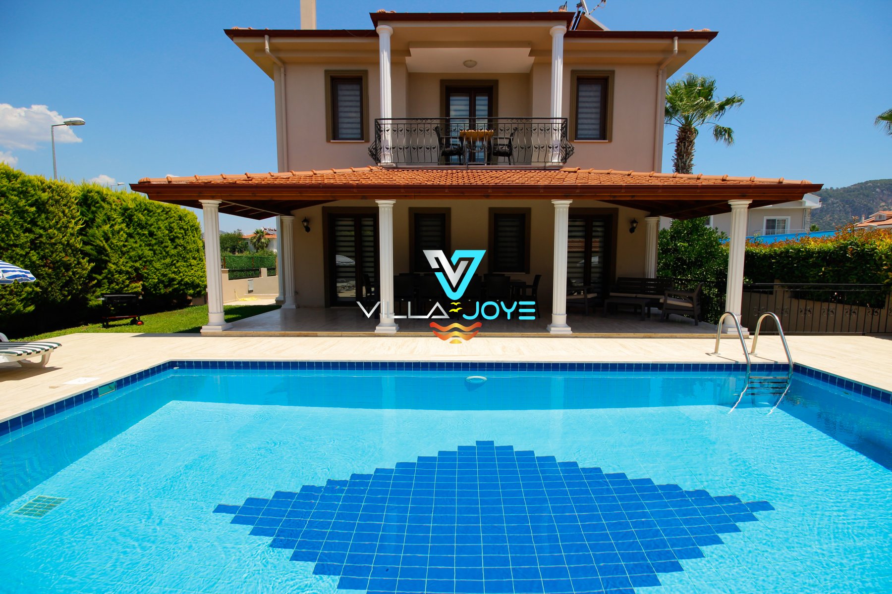 Muğla, Dalyan'da 4 Odalı, 3 Banyolu, 8 Kişiye Kadar Konaklamalı Kiralık Villa - No: 81