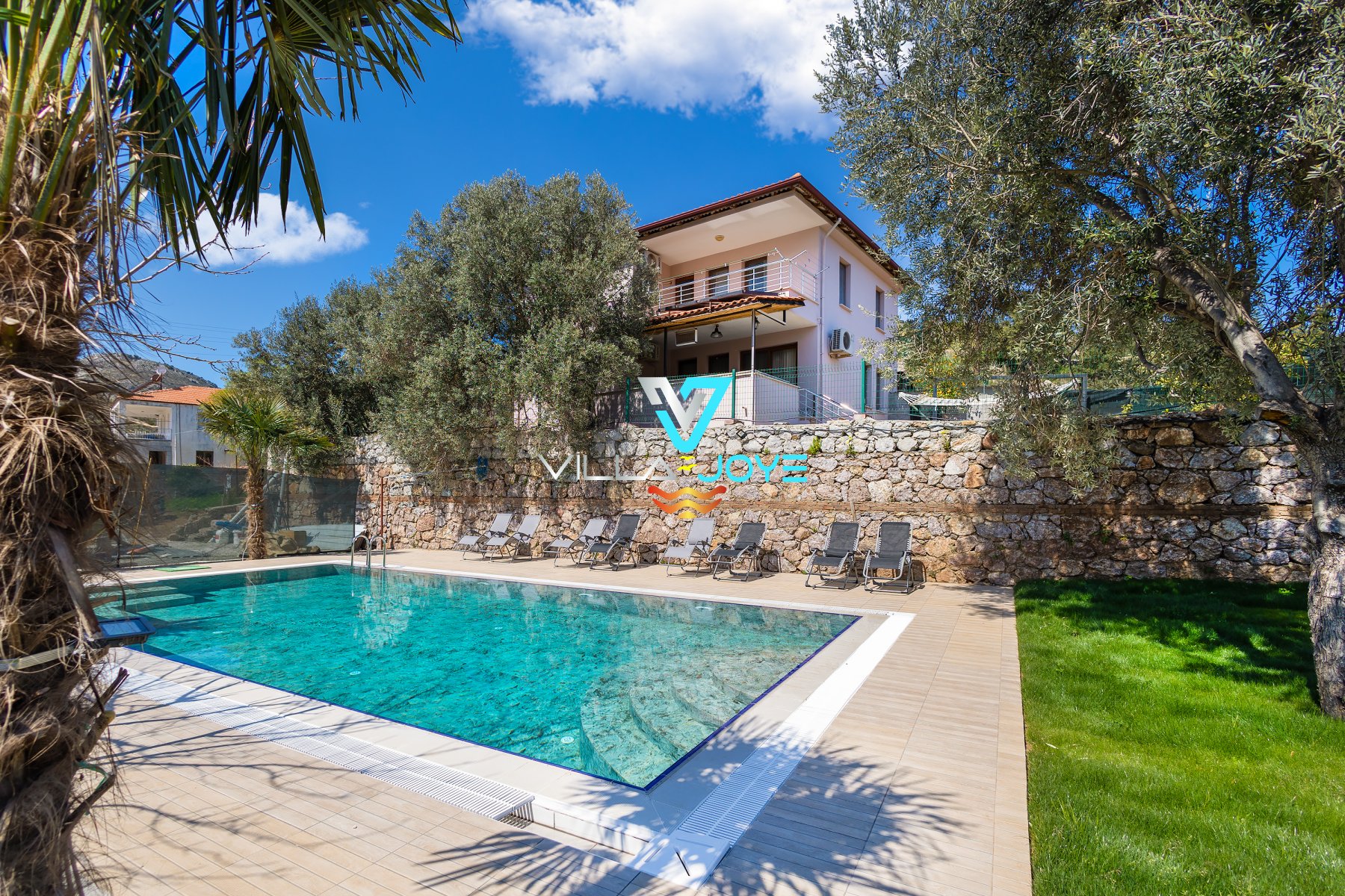 Muğla, Marmaris, Selimiye'de 4 Odalı, 2 Banyolu, 9 Kişiye Kadar Konaklamalı Kiralık Villa - No: 82