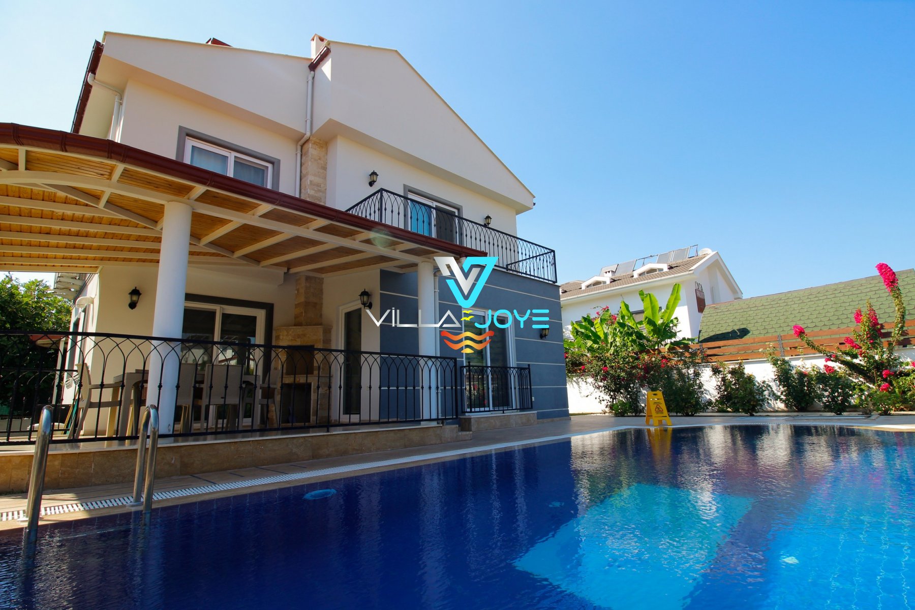Muğla, Dalyan'da, 4 Odalı, 3 Banyolu, 8 Kişiye Kadar Konaklamalı Kiralık Villa - No: 90