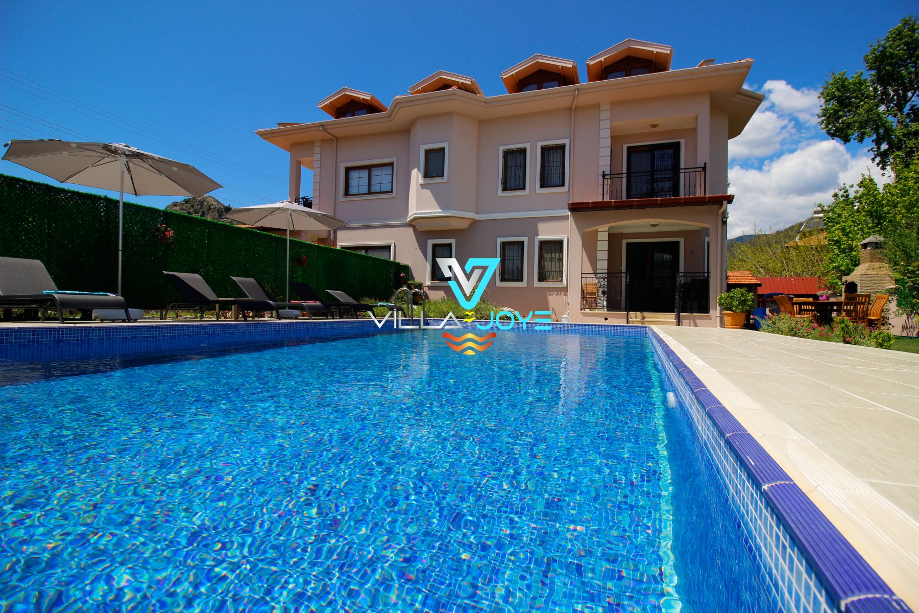 Muğla, Dalyan'da, 4 Odalı, 3 Banyolu, 9 Kişiye Kadar Konaklamalı Kiralık Villa - No: 92
