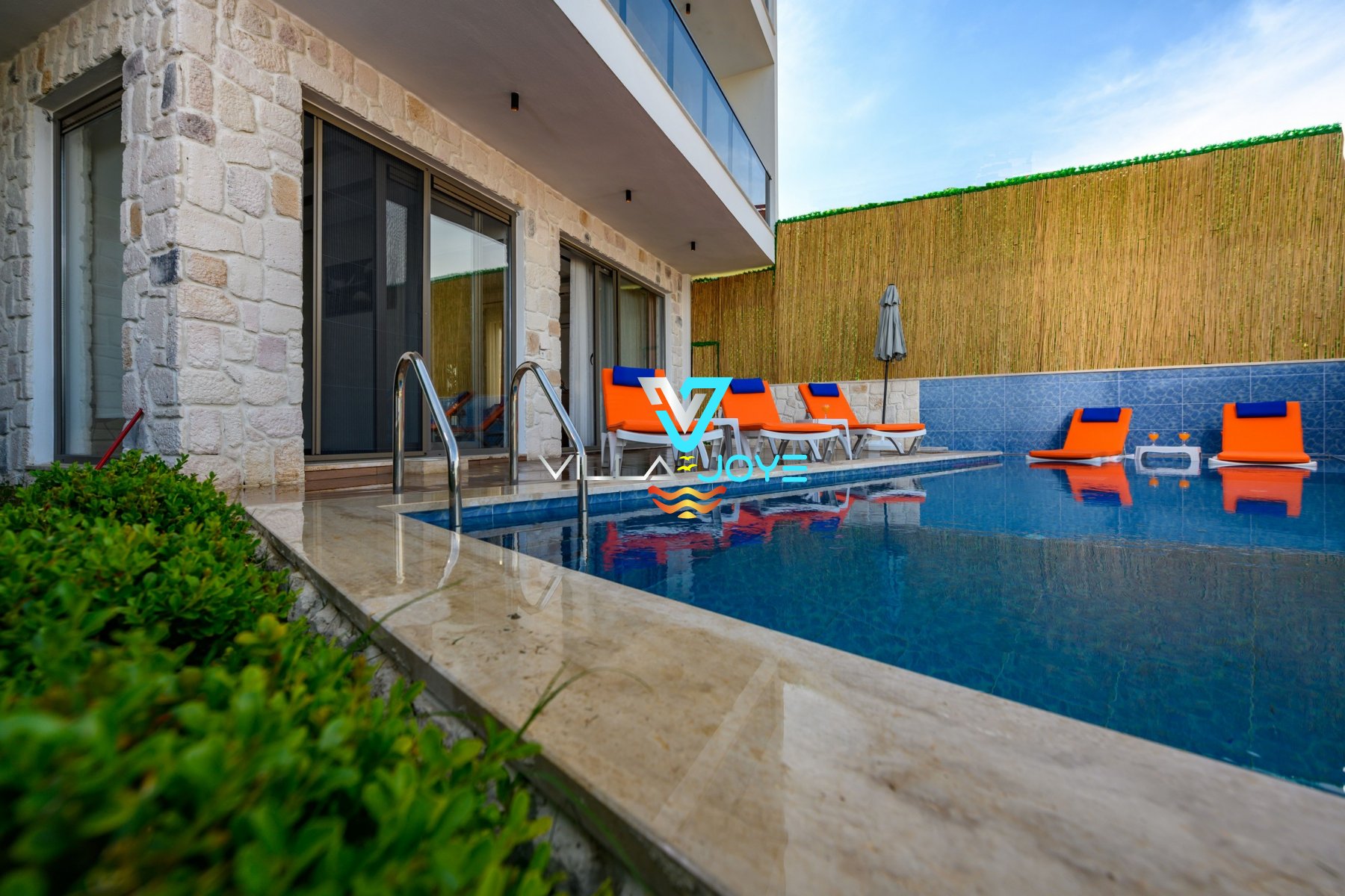 Antalya, Demre'de 3 Odalı, 4 Banyolu, 6 Kişiye Kadar Konaklamalı, Kiralık Villa - No: 12