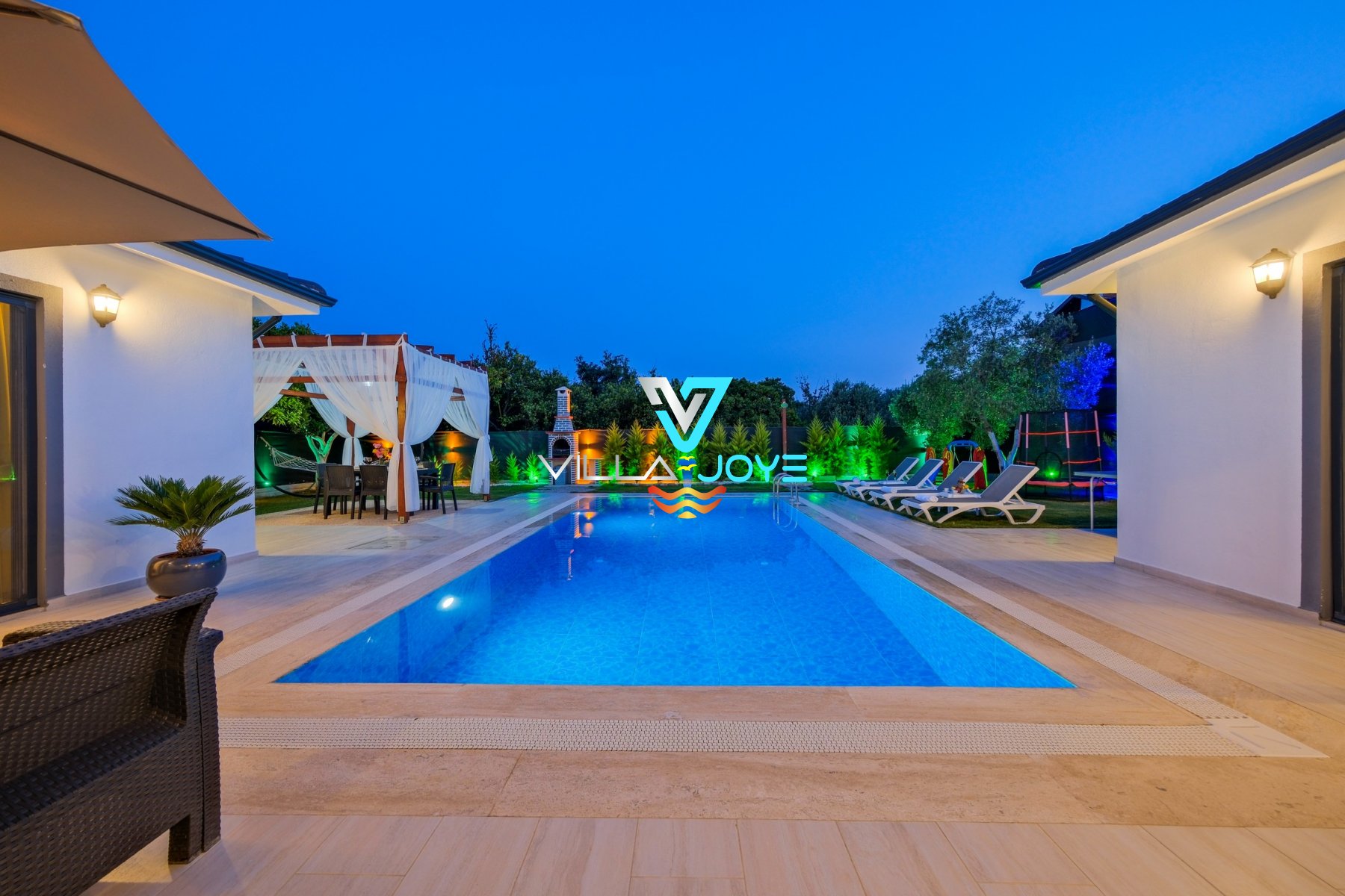 Muğla, Fethiye'de, 2 Odalı, 2 Banyolu 4 Kişiye Kadar Konaklamalı Kiralık Tatil Evi - No: 99 Muğla, Fethiye'de, 2 Odalı, 2 Banyolu 4 Kişiye Kadar Konaklamalı Kiralık Tatil Evi - No: 99