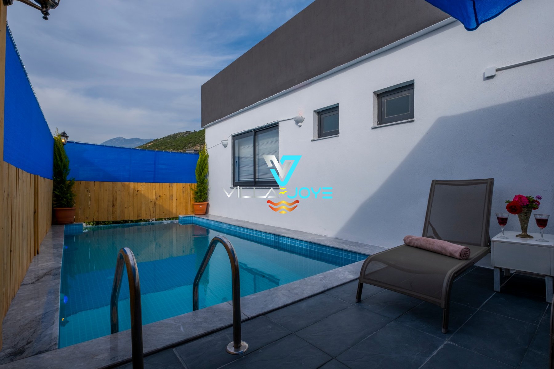 Antalya, Kalkan'da, 2 Odalı, 1 Banyolu, 4 Kişiye Kadar Konaklamalı Kiralık Villa - No: 104