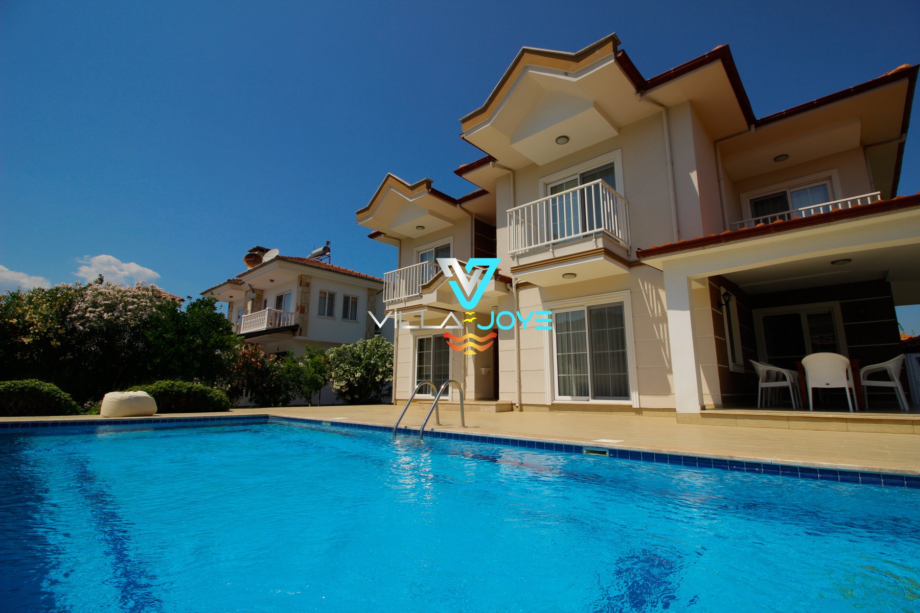 Muğla, Dalyan'da 4 Odalı, 4 Banyolu, 8 Kişiye Kadar Konaklamalı, Kiralık Villa - No: 112