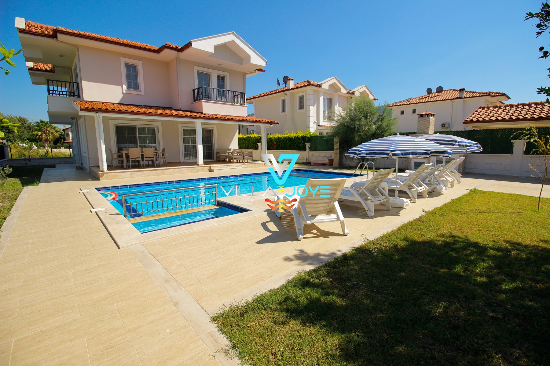 Muğla, Dalyan'da 4 Odalı, 4 Banyolu, 8 Kişiye Kadar Konaklamalı, Kiralık Villa - No: 113