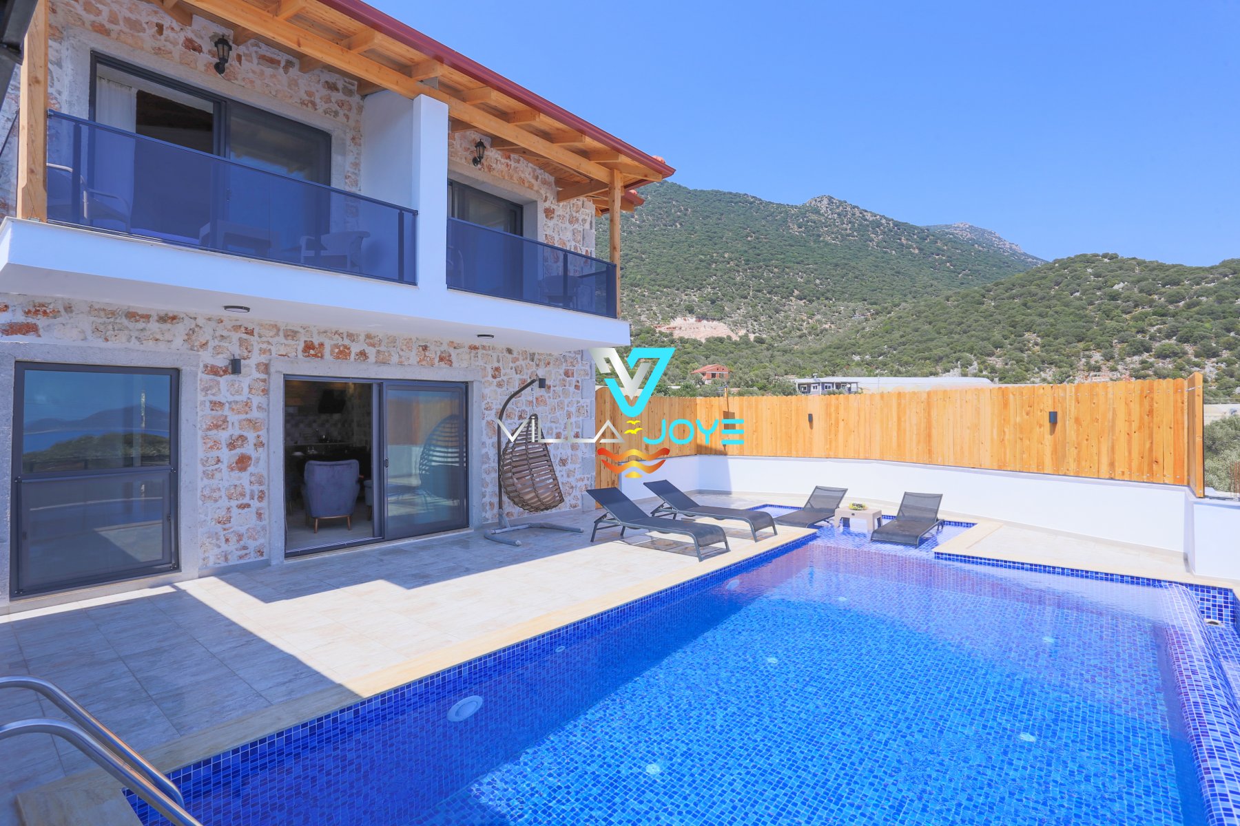 Antalya, Kalkan'da 2 Odalı, 3 Banyolu, 4 Kişiye Kadar Konaklamalı, Kiralık Villa - No: 147