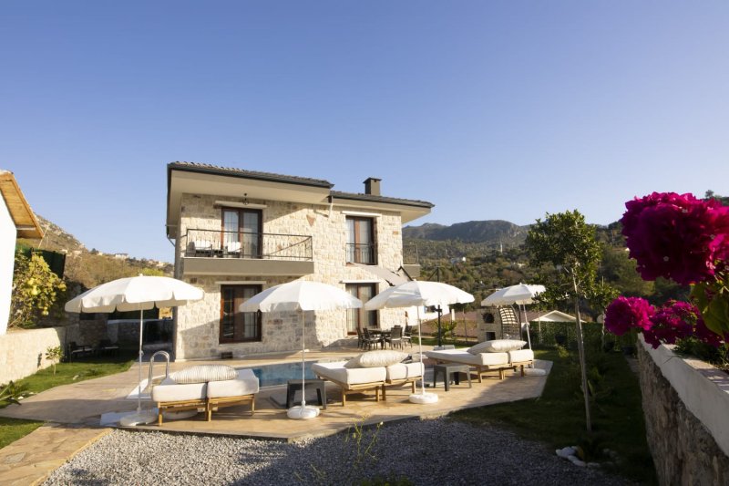 Muğla, Marmaris, Söğüt'de 3 Odalı, 3 Banyolu 6 Kişiye Kadar Konaklamalık Kiralık Tatil Evi - No: 161