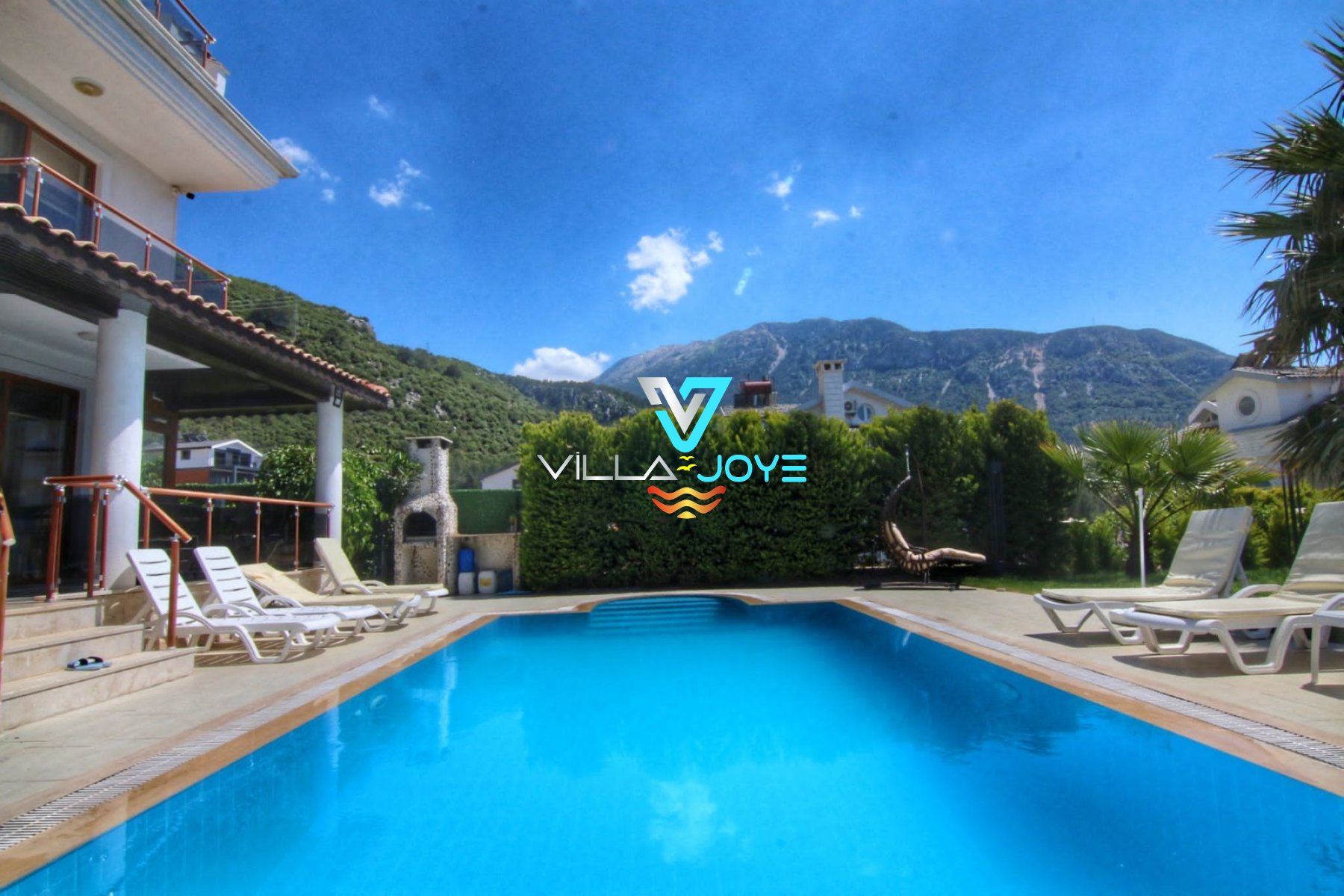 Muğla, Fethiye'de 4 Odalı, 5 Banyolu, 8 Kişiye Kadar Konaklamalı, Kiralık Villa - No: 193