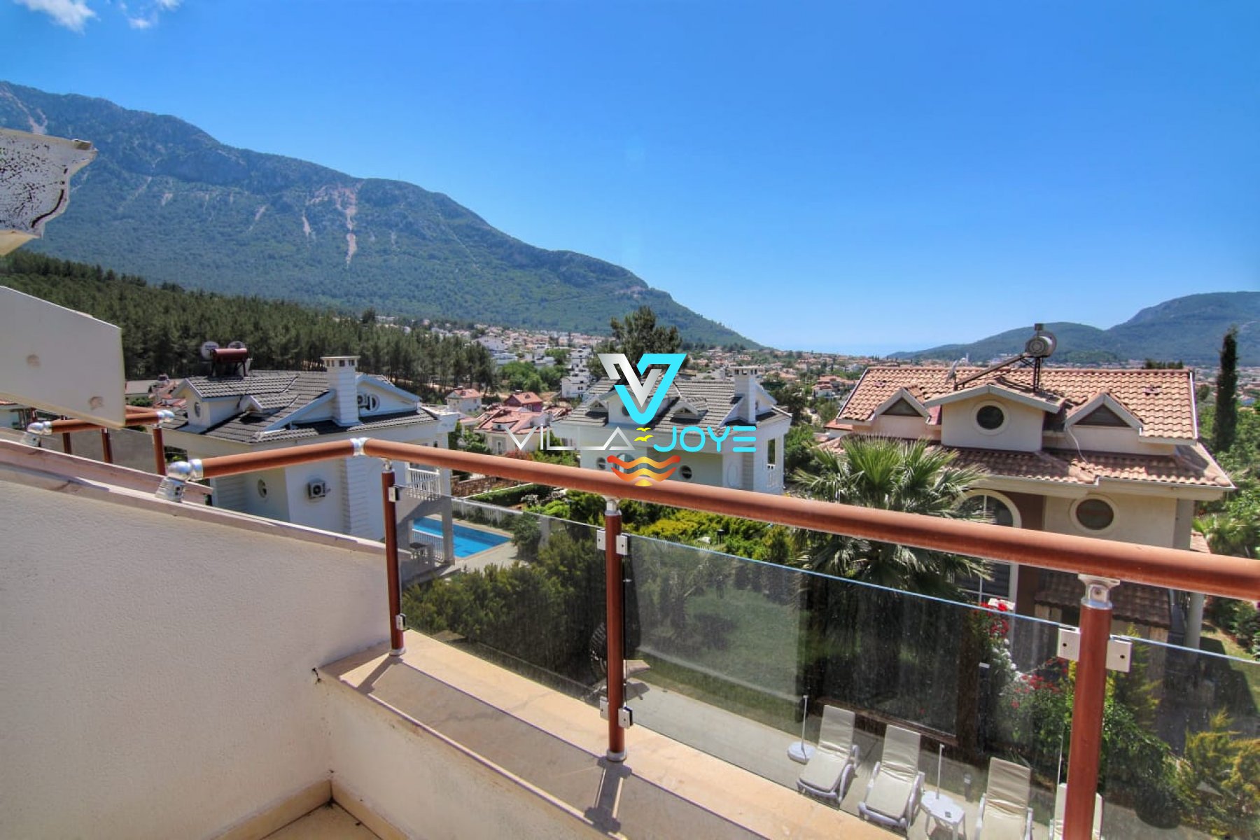 Muğla, Fethiye'de 4 Odalı, 5 Banyolu, 8 Kişiye Kadar Konaklamalı, Kiralık Villa - No: 193