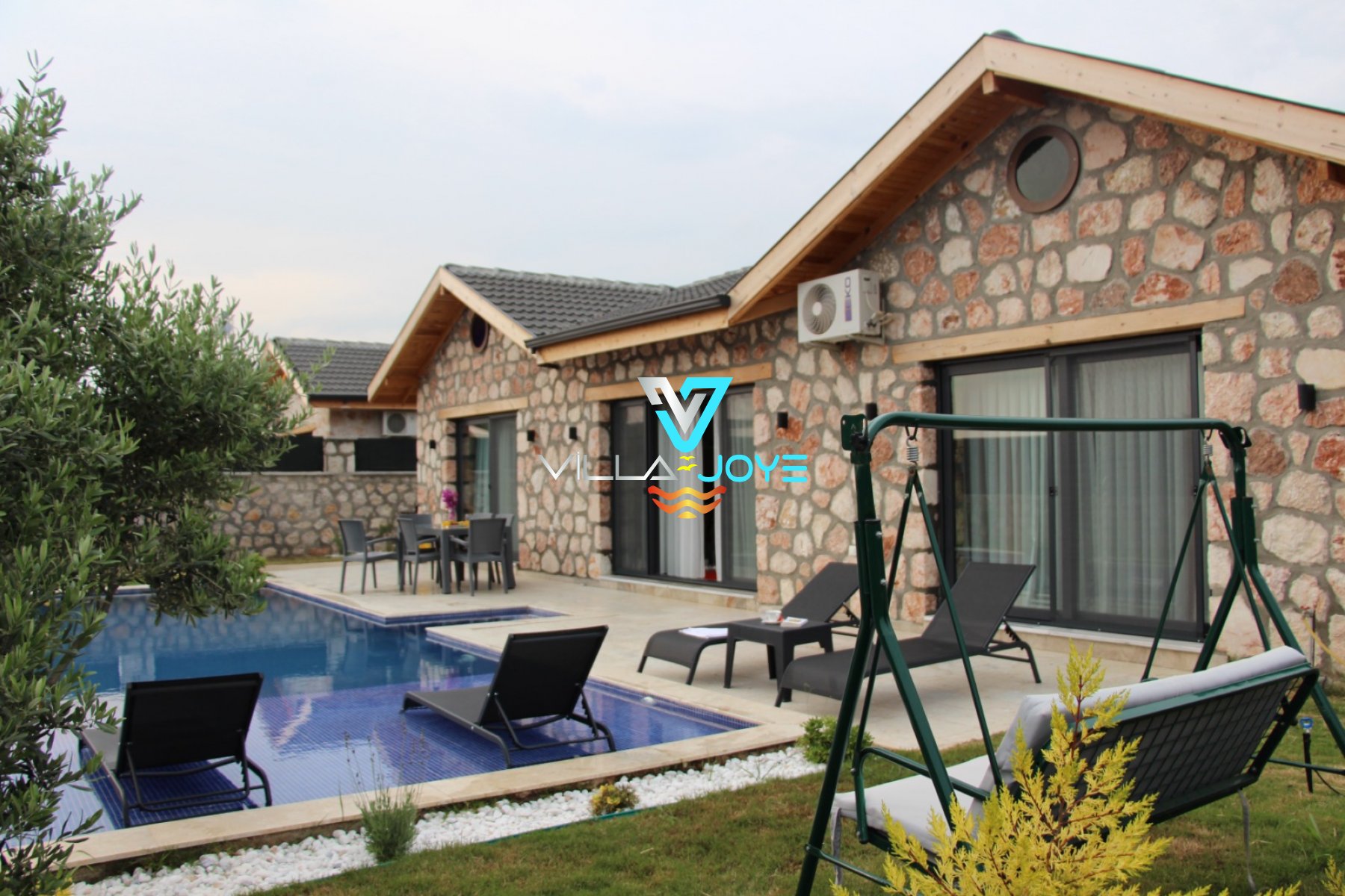 Muğla, Fethiye'de 2 Odalı, 2 Banyolu, 4 Kişiye Kadar Konaklamalı, Kiralık Villa - No: 209-1