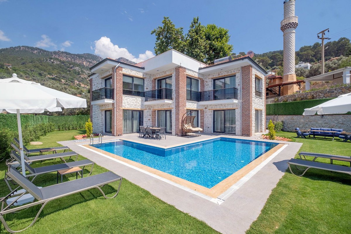 Muğla, Fethiye'de 4 Odalı, 4 Banyolu, 8 Kişiye Kadar Konaklamalı, Kiralık Villa - No: 219