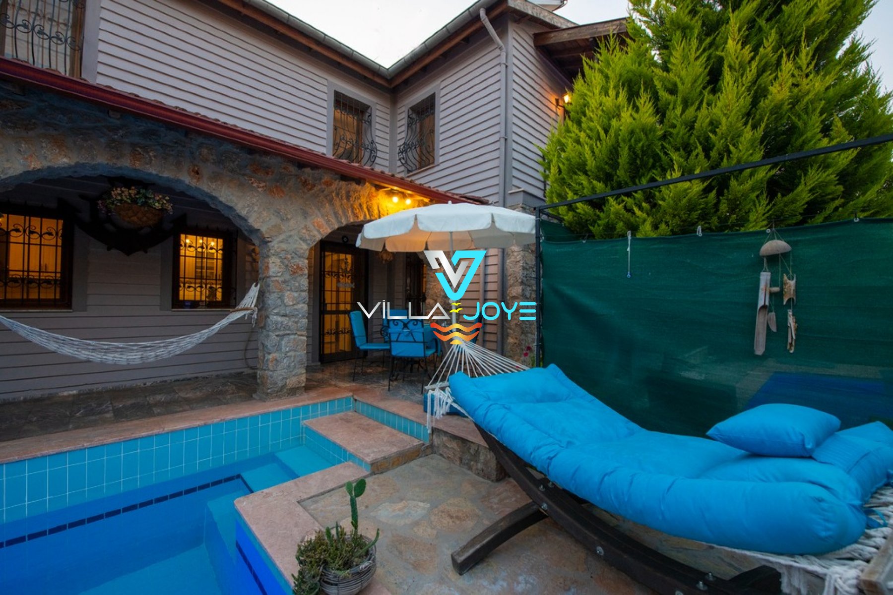 Muğla, Fethiye'de 3 Odalı, 3 Banyolu, 6 Kişiye Kadar Konaklamalı, Kiralık Villa - No: 220