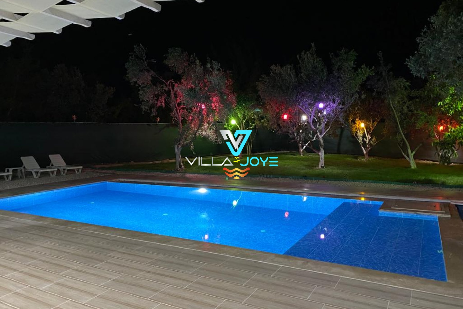 Muğla, Fethiye'de 4 Odalı, 3 Banyolu, 8 Kişiye Kadar Konaklamalı, Kiralık Villa - No: 221