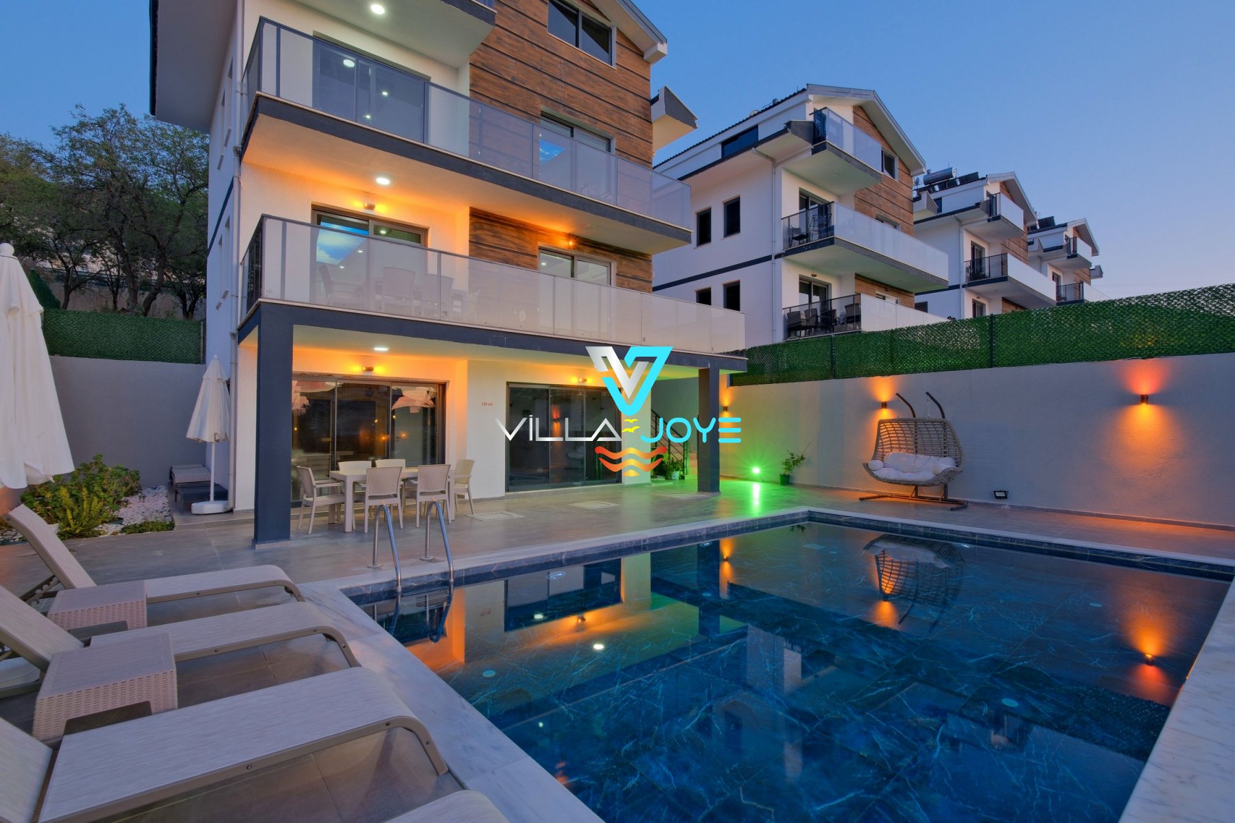 Muğla, Fethiye'de 4 Odalı, 4 Banyolu, 8 Kişiye Kadar Konaklamalı, Kiralık Villa - No: 222-1