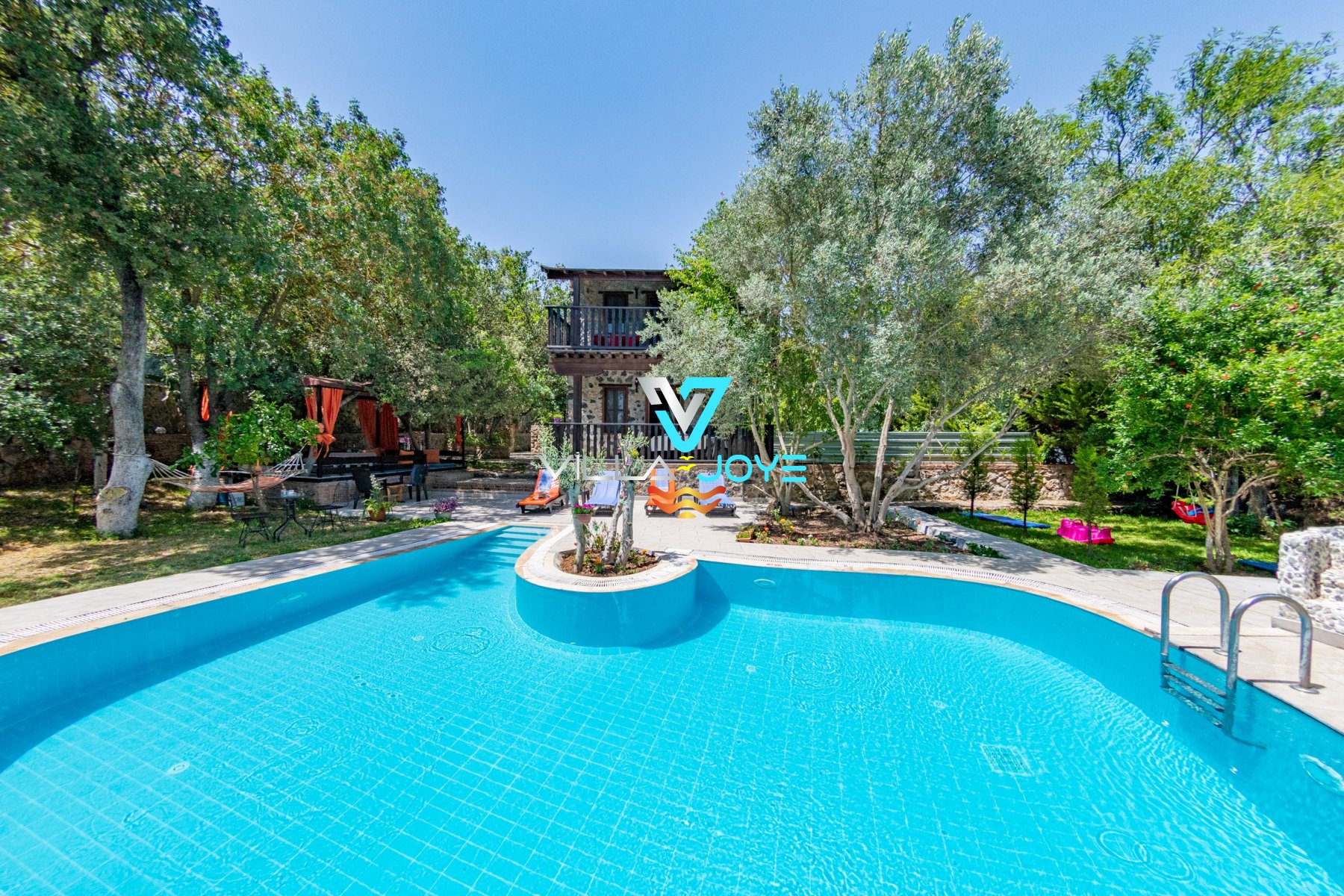 Muğla, Fethiye'de 2 Odalı, 2 Banyolu, 4 Kişiye Kadar Konaklamalı, Kiralık Villa - No: 242
