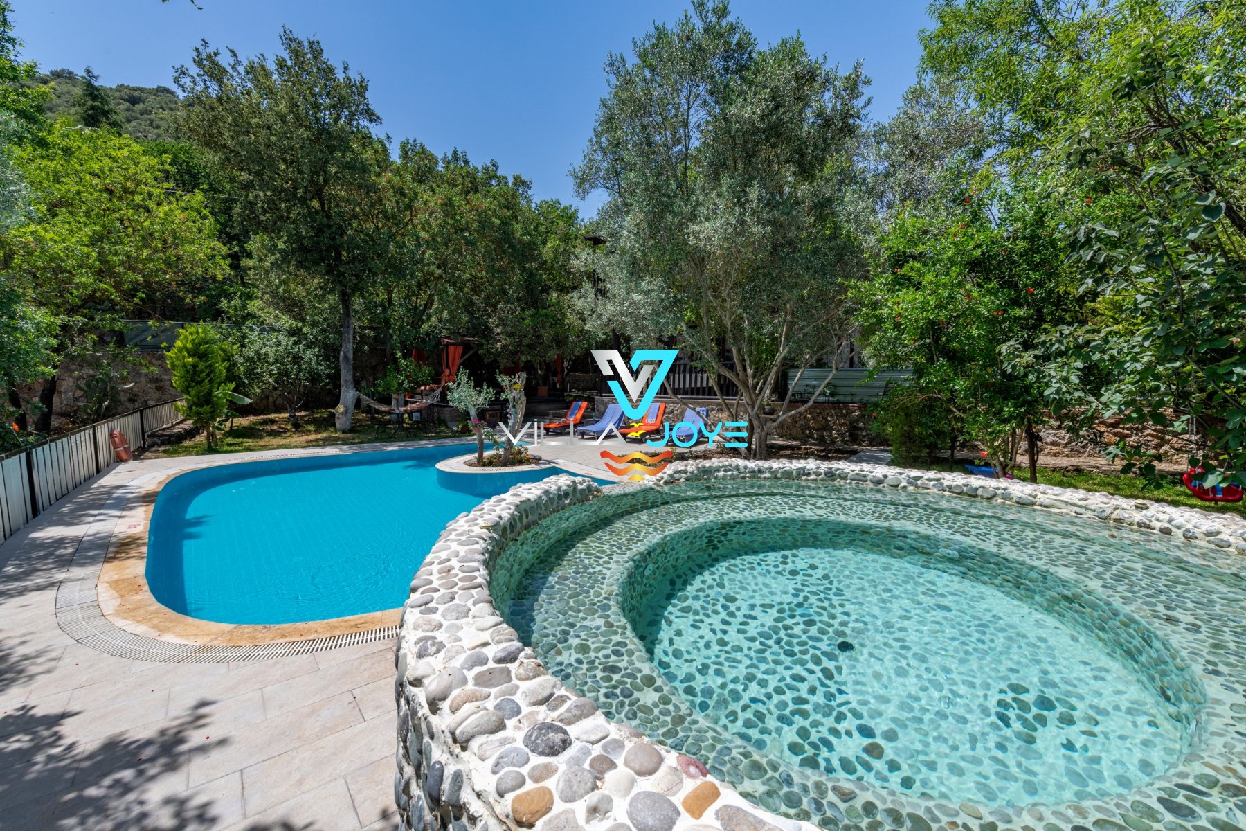 Muğla, Fethiye'de 2 Odalı, 2 Banyolu, 4 Kişiye Kadar Konaklamalı, Kiralık Villa - No: 242