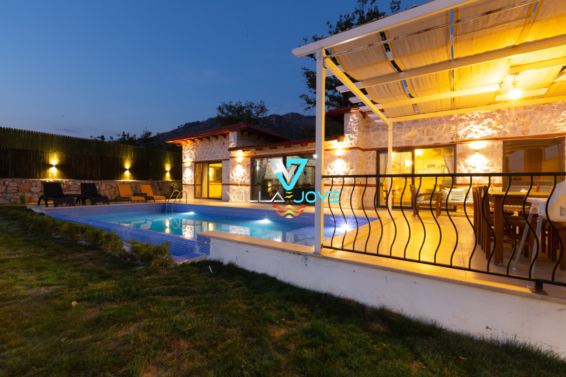 Antalya, Kalkan'da 2 Odalı, 2 Banyolu, 4 Kişiye Kadar Konaklamalı, Kiralık Villa - No: 250