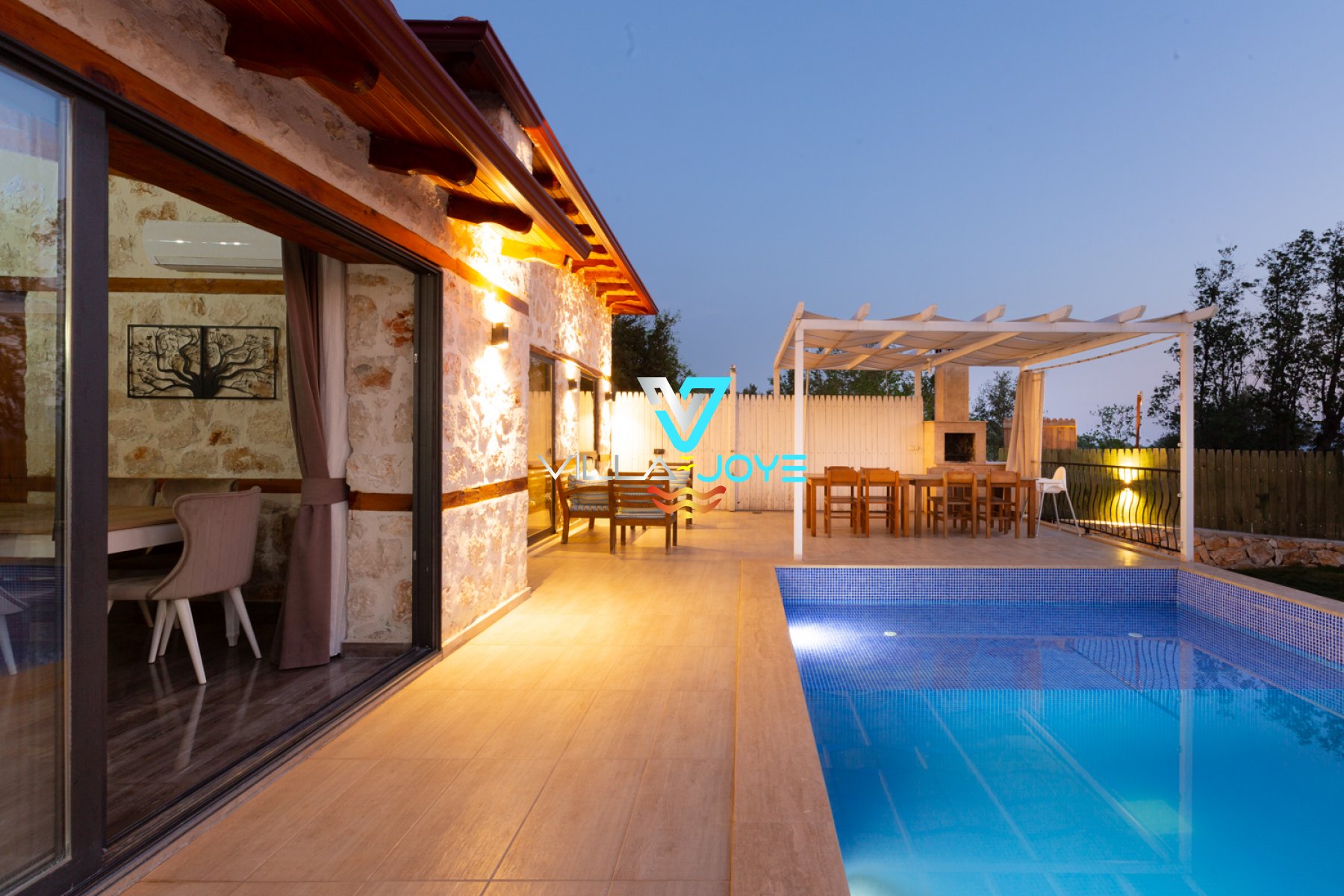 Antalya, Kalkan'da 2 Odalı, 2 Banyolu, 4 Kişiye Kadar Konaklamalı, Kiralık Villa - No: 250