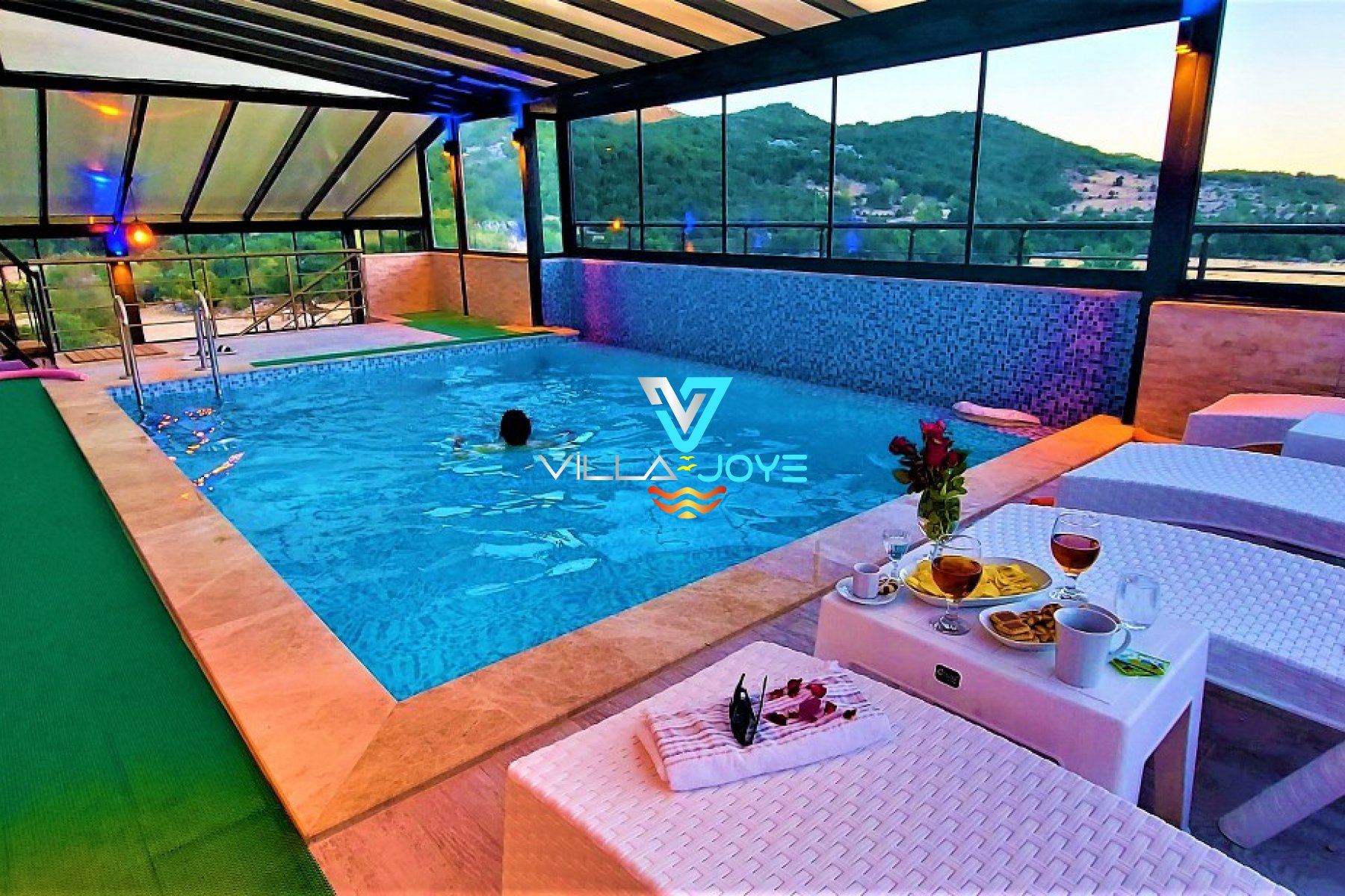 Antalya, Kalkan'da 5 Odalı, 5 Banyolu, 10 Kişiye Kadar Konaklamalı, Kiralık Villa - No: 261