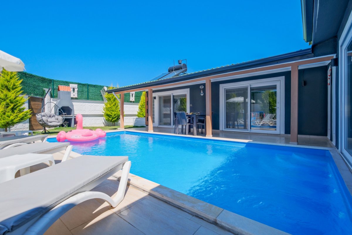 Muğla, Fethiye'de 2 Odalı, 1 Banyolu, 4 Kişiye Kadar Konaklamalı, Kiralık Villa - No: 267