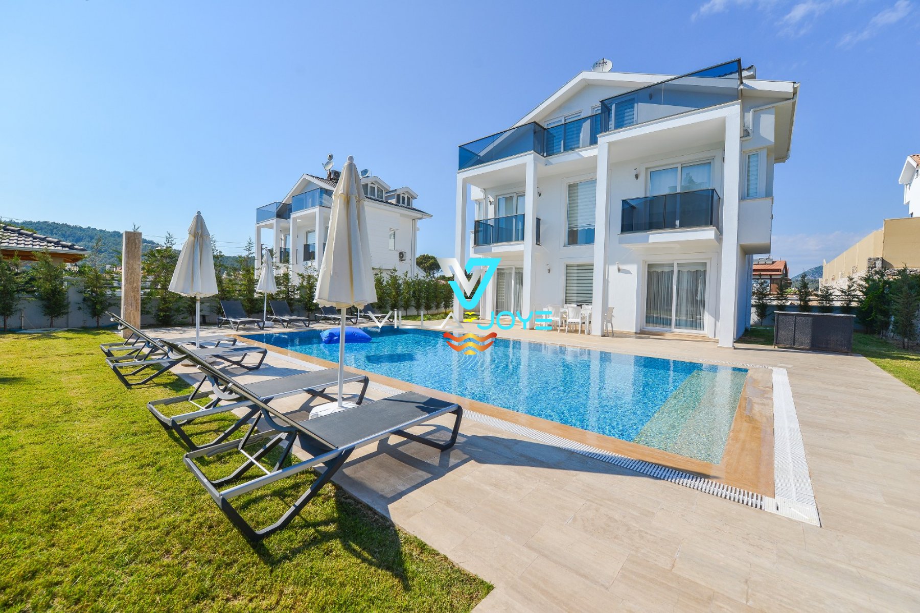 Muğla, Fethiye'de 4 Odalı, 4 Banyolu, 8 Kişiye Kadar Konaklamalı, Kiralık Villa - No: 285