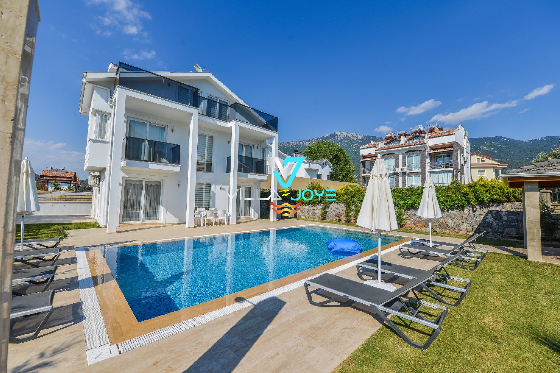 Muğla, Fethiye'de 4 Odalı, 4 Banyolu, 8 Kişiye Kadar Konaklamalı, Kiralık Villa - No: 285