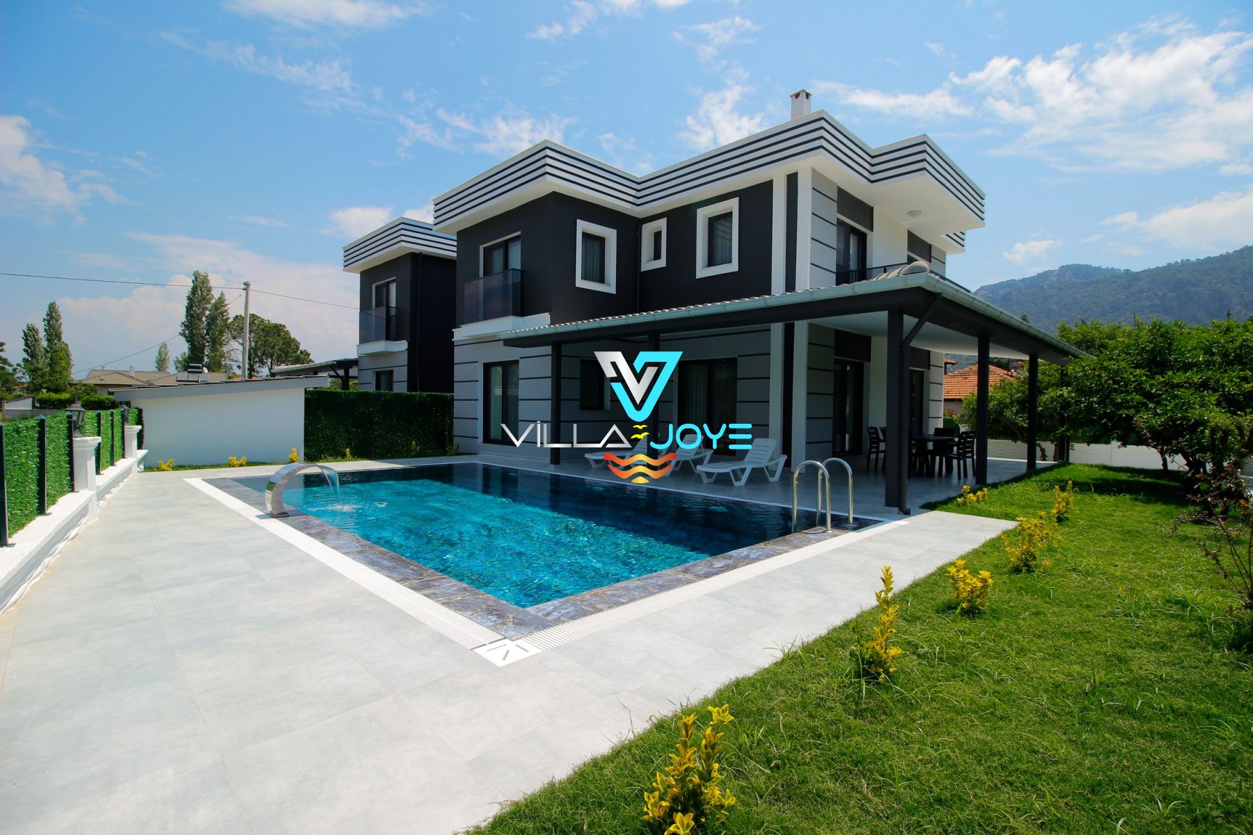 Muğla, Dalyan'da, 4 Odalı, 4 Banyolu, 8 Kişiye Kadar Konaklamalı Kiralık Villa - No: 296-1