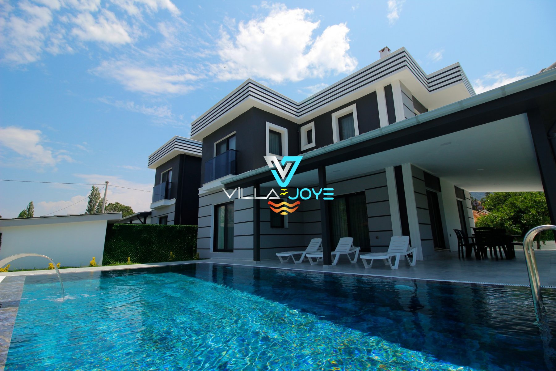 Muğla, Dalyan'da, 4 Odalı, 4 Banyolu, 8 Kişiye Kadar Konaklamalı Kiralık Villa - No: 296-1
