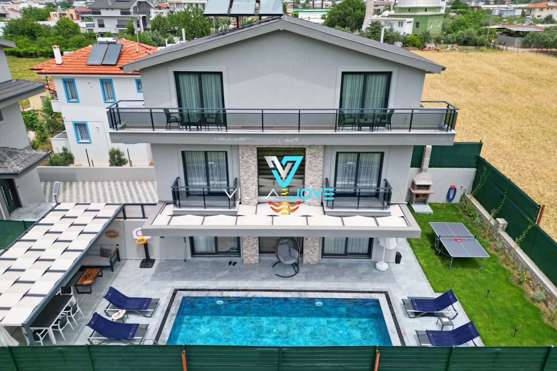 Muğla, Fethiye'de, 4 Odalı, 4 Banyolu, 8 Kişiye Kadar Konaklamalı Kiralık Villa - No: 297