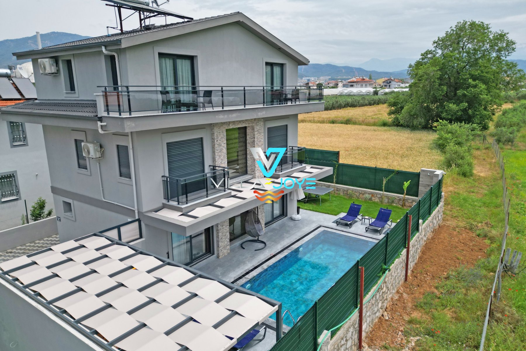 Muğla, Fethiye'de, 4 Odalı, 4 Banyolu, 8 Kişiye Kadar Konaklamalı Kiralık Villa - No: 297