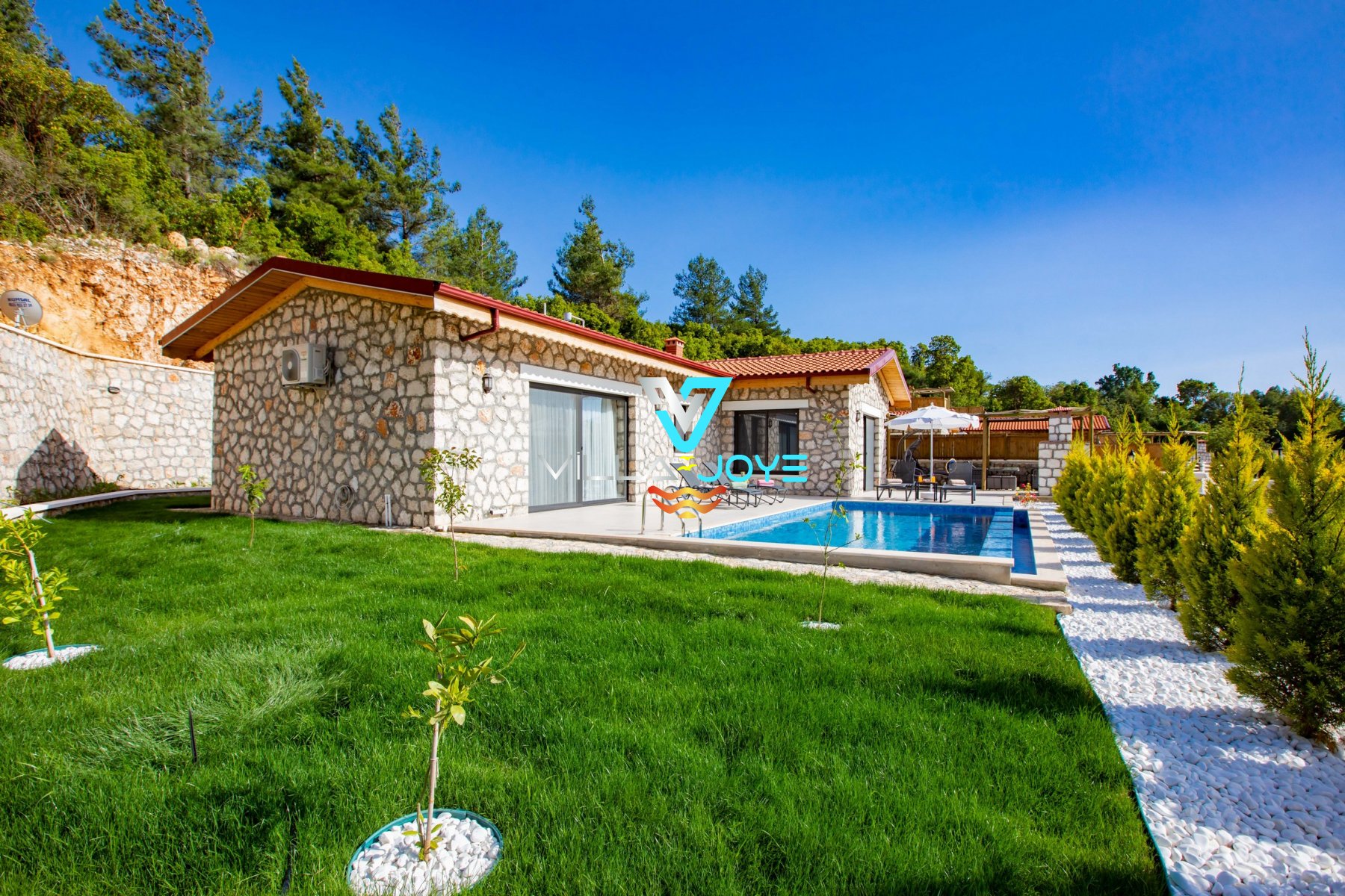 Antalya, Kaş'ta, 2 Odalı, 2 Banyolu, 4 Kişiye Kadar Konaklamalı Kiralık Villa - No: 298-1