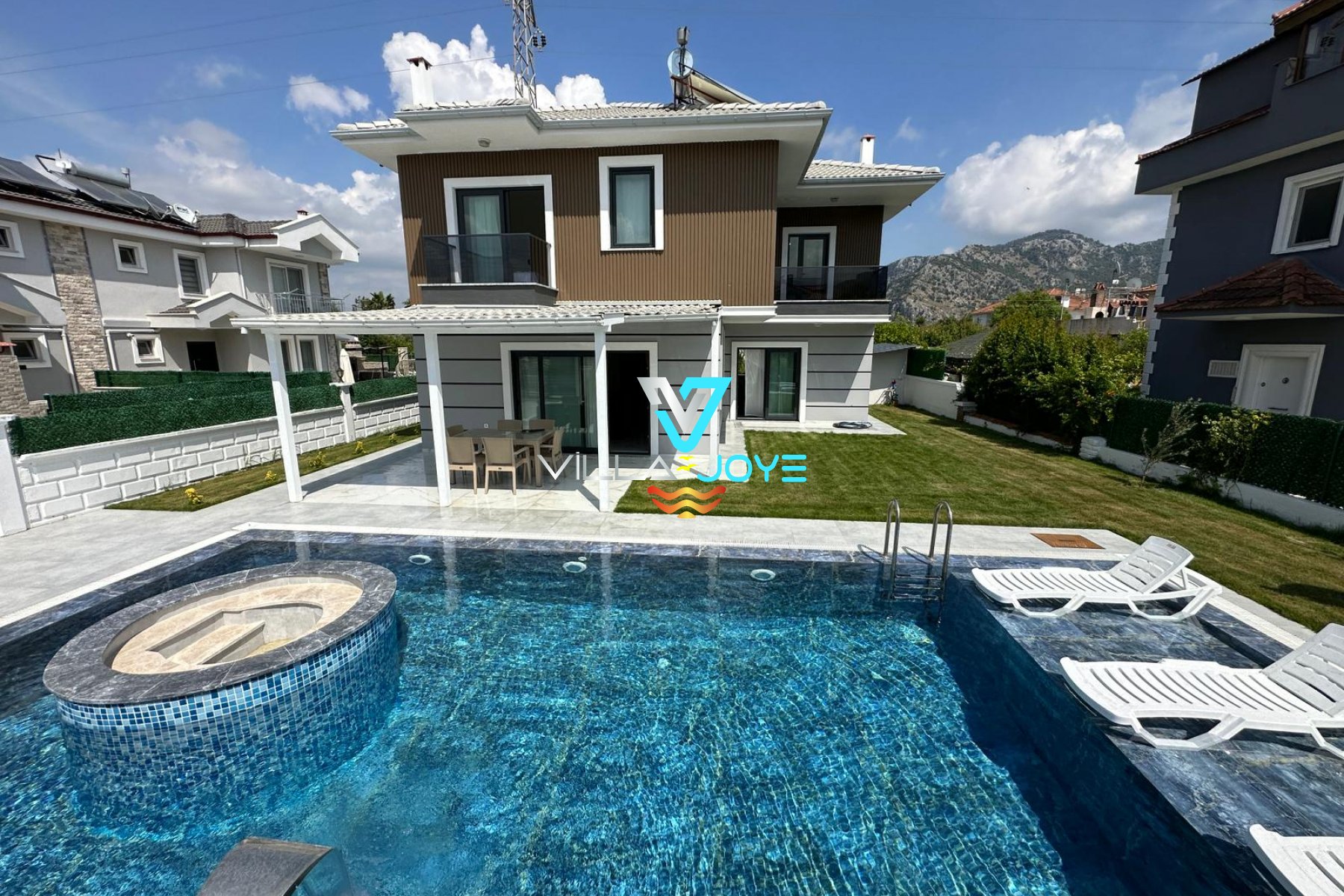 Muğla, Dalyan'da, 3 Odalı, 3 Banyolu, 8 Kişiye Kadar Konaklamalı Kiralık Villa - No: 328