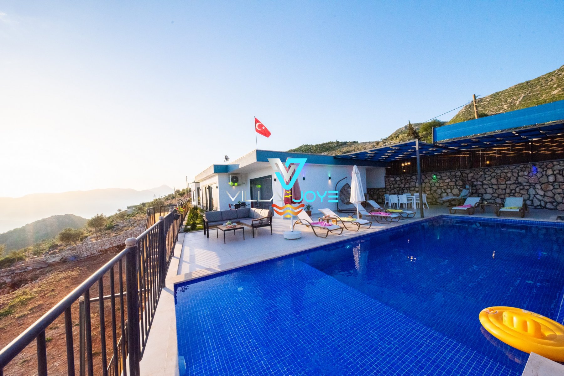 Antalya, Kalkan'da 3 Odalı, 3 Banyolu, 6 Kişiye Kadar Konaklamalı, Kiralık Villa - No: 39