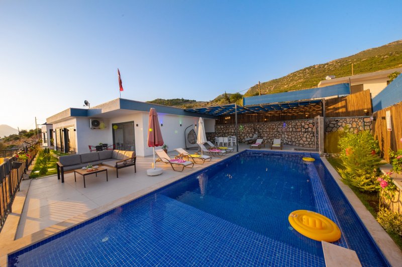 Antalya, Kalkan'da 3 Odalı, 3 Banyolu, 6 Kişiye Kadar Konaklamalı, Kiralık Villa - No: 39