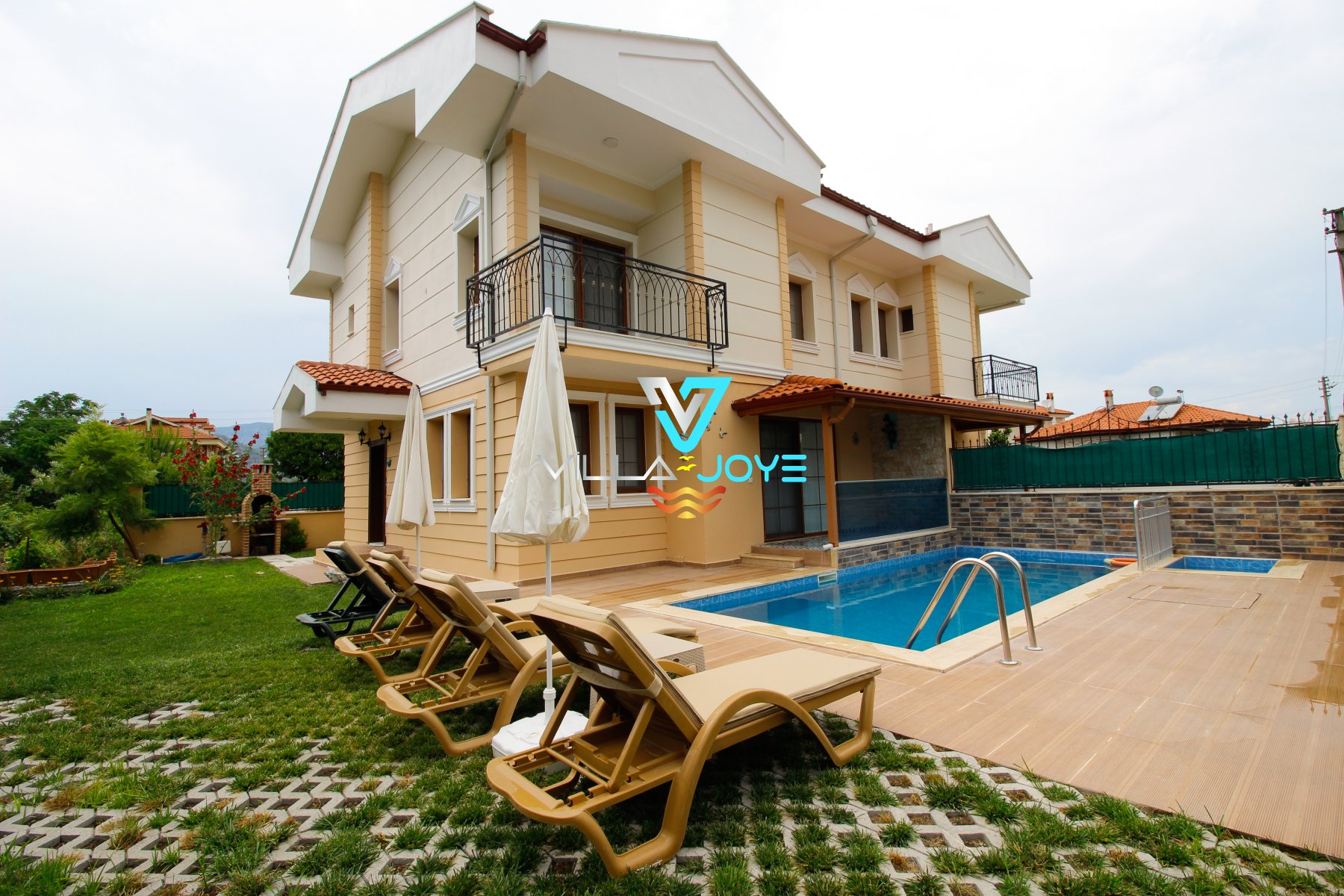 Muğla, Dalyan'da 4 Odalı, 5 Banyolu, 8 Kişiye Kadar Konaklamalı, Kiralık Villa - No: 42