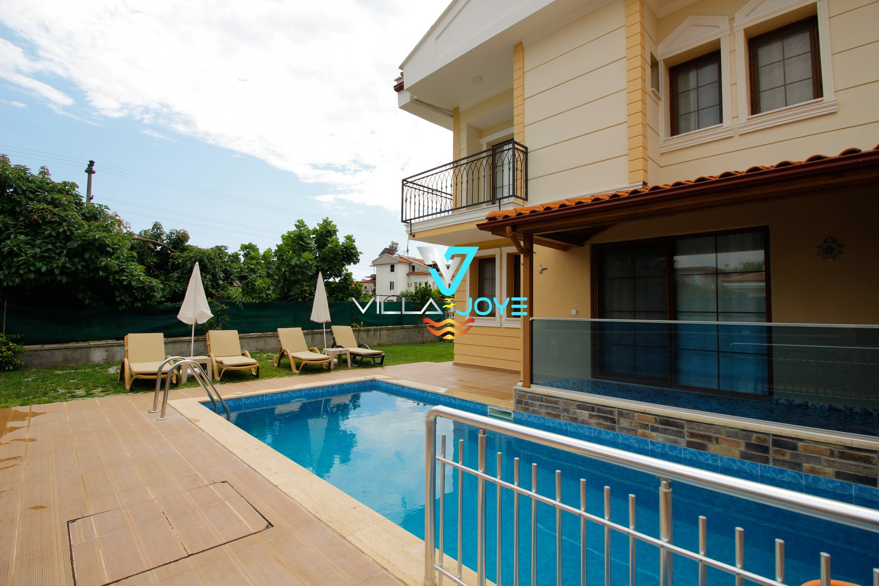 Muğla, Dalyan'da 4 Odalı, 5 Banyolu, 8 Kişiye Kadar Konaklamalı, Kiralık Villa - No: 42
