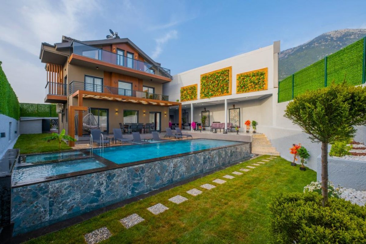 Muğla, Fethiye'de 4 Odalı, 4 Banyolu, 8 Kişiye Kadar Konaklamalı, Kiralık Tatil Evi - No: 355-2