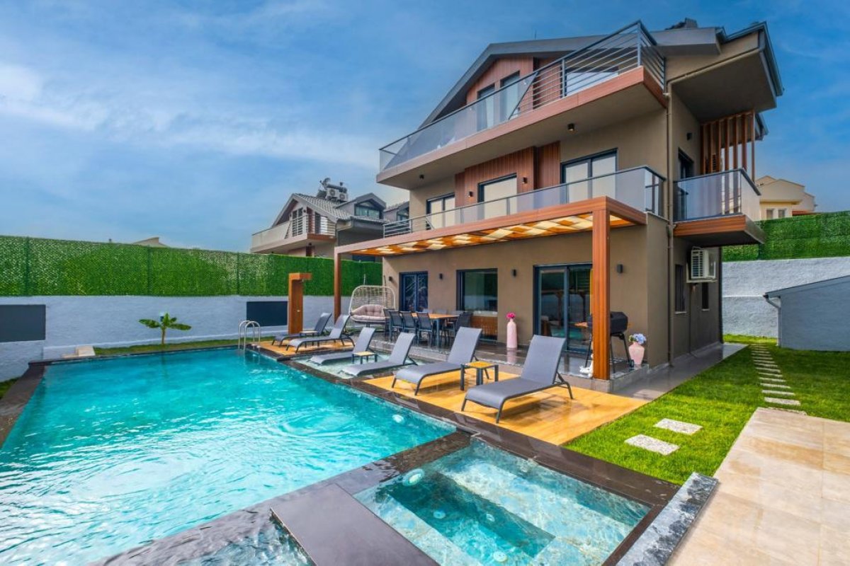 Muğla, Fethiye'de 4 Odalı, 4 Banyolu, 8 Kişiye Kadar Konaklamalı, Kiralık Tatil Evi - No: 355-3