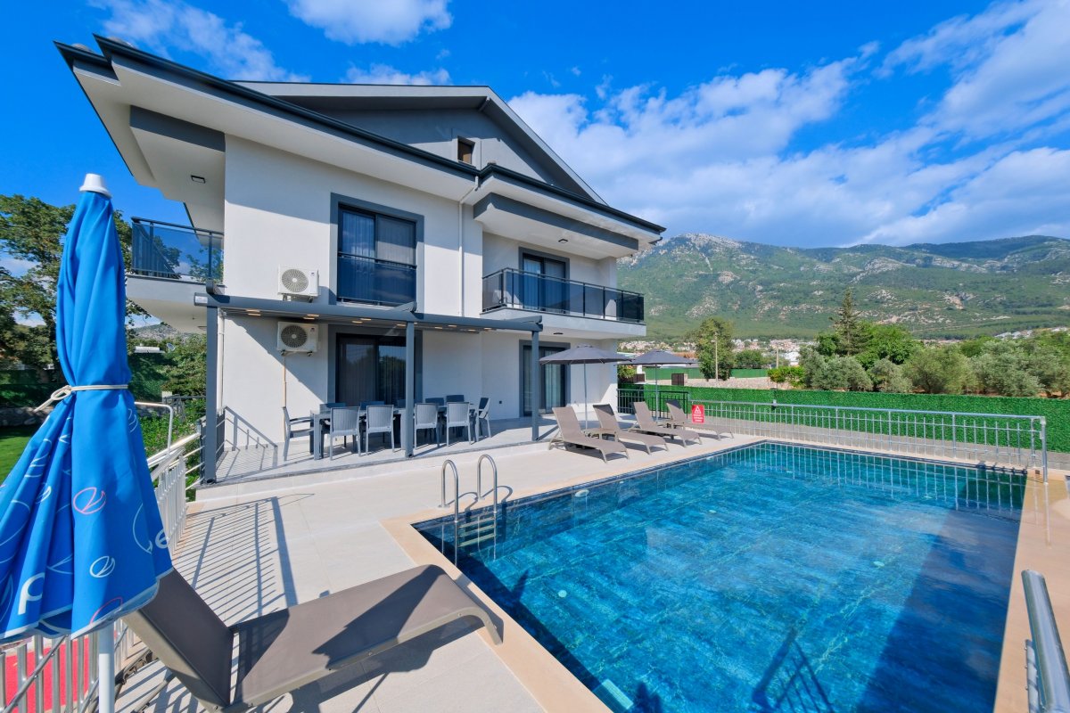 Muğla, Fethiye'de 4 Odalı, 2 Banyolu, 8 Kişiye Kadar Konaklamalı, Kiralık Tatil Evi - No: 384