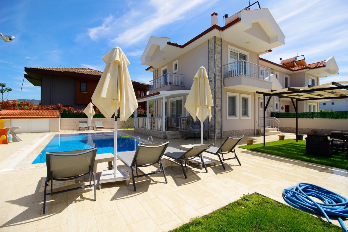 Muğla, Dalyan'da 4 Odalı, 4 Banyolu, 8 Kişiye Kadar Konaklamalı, Kiralık Tatil Evi - No: 402