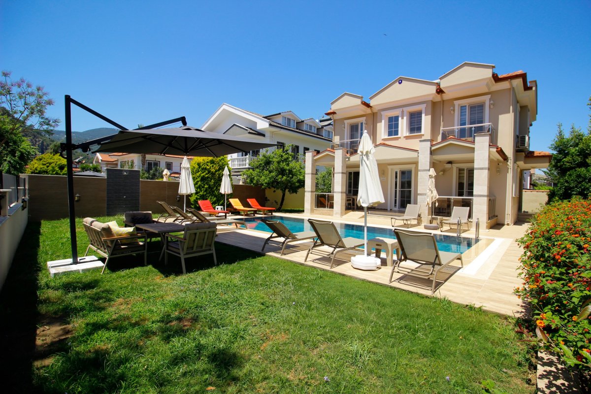 Muğla, Dalyan'da, 5 Odalı, 5 Banyolu, 10 Kişiye Kadar Konaklamalı Kiralık Tatil Evi - No: 425