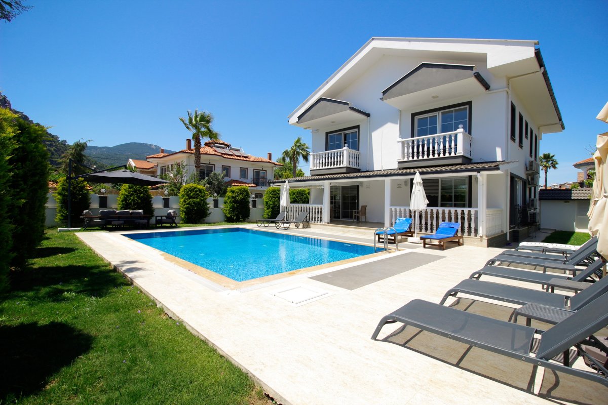 Muğla, Dalyan'da, 5 Odalı, 5 Banyolu, 12 Kişiye Kadar Konaklamalı Kiralık Tatil Evi - No: 426
