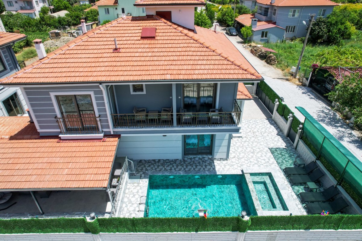 Muğla, Ortaca'da, 4 Odalı, 4 Banyolu, 8 Kişiye Kadar Konaklamalı Kiralık Tatil Evi - No: 440-1