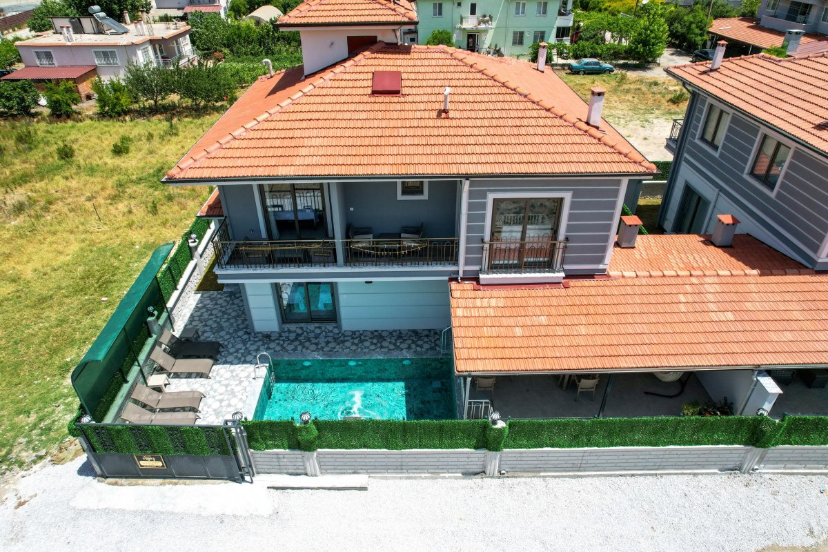 Muğla, Ortaca'da, 4 Odalı, 4 Banyolu, 8 Kişiye Kadar Konaklamalı Kiralık Tatil Evi - No: 440-2