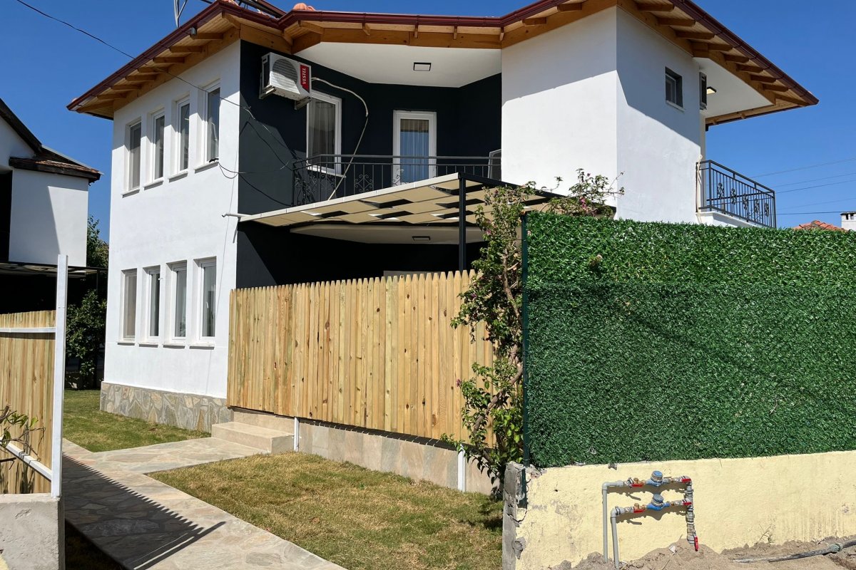 Muğla, Dalyan'da, 3 Odalı, 2 Banyolu, 6 Kişiye Kadar Konaklamalı Kiralık Tatil Evi - No: 446-1