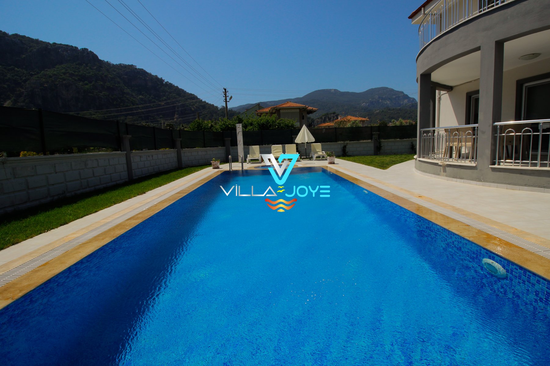 Muğla, Dalyan'da 4 Odalı, 4 Banyolu, 9 Kişiye Kadar Konaklamalı Kiralık Villa - No:58