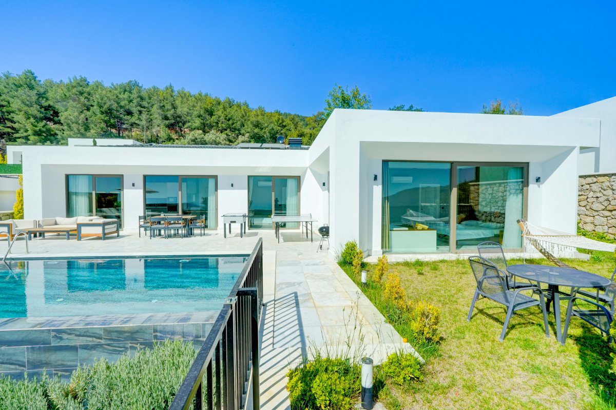 Antalya, Kalkan'da 3 Odalı, 3 Banyolu 6 Kişiye Kadar Konaklamalı Kiralık Tatil Evi - No: 530-5